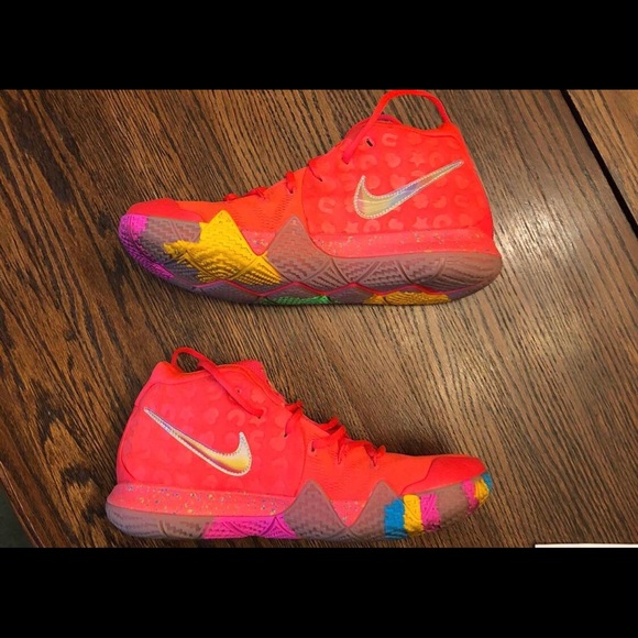 Kyrie 4 Lucky Charms - Picture 3 of 8